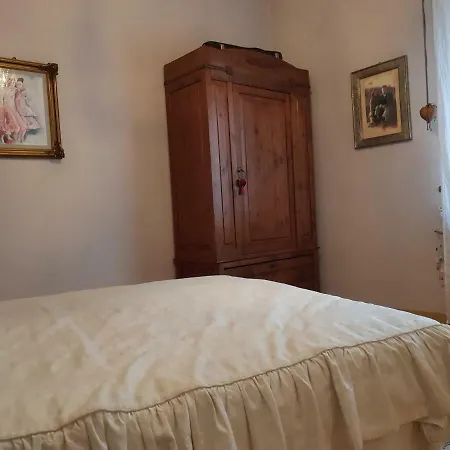 Arco D'augusto Apartment